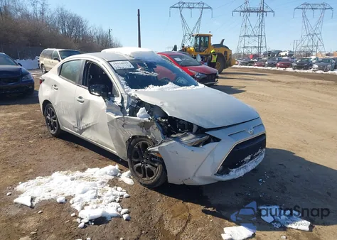 2020 Toyota Yaris Le из США, поврежденный, VIN 3MYDLBYV8LY716743